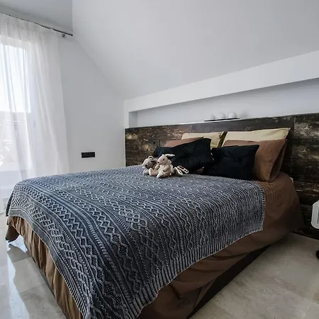 Gorgeous 170 Sq.m. Penthouse With Sea View Terraces