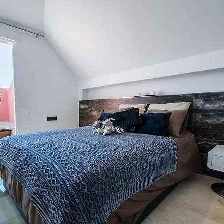 Gorgeous 170 Sq.m. Penthouse With Sea View Terraces Appartement *